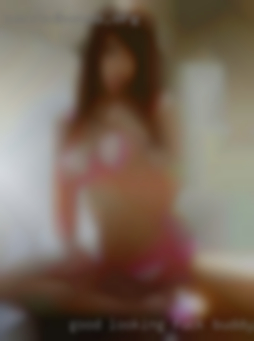 Good looking fuck buddy in MO gent looking for a fwb.